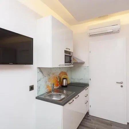 Peragro- Studio Appartement *